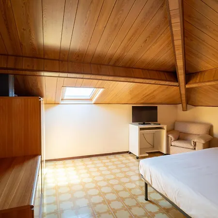 Seaview For Families And Groups - Billiard - Ac In The Bedrooms - Pool June 16-sept 15 Vallecrosia