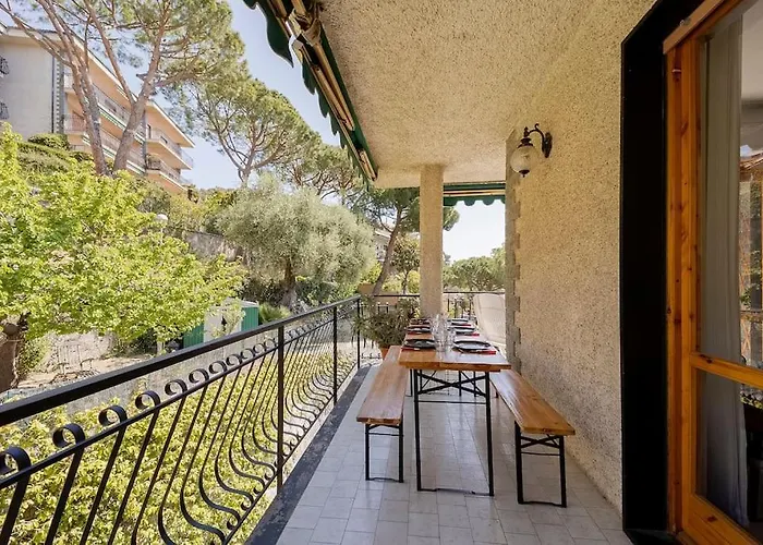 Seaview Apartment